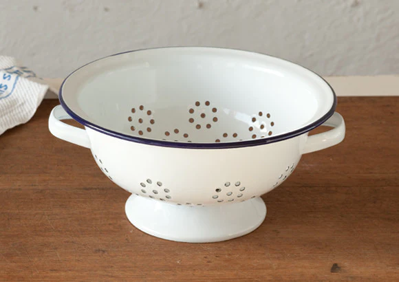 The Versatile Small Metal Colander: Your Kitchen’s Essential Workhorse